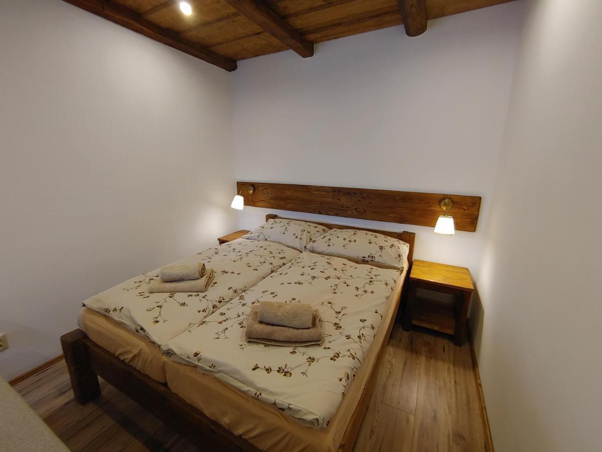 U Mikesu Apartment Vyšší Brod Bagian luar foto