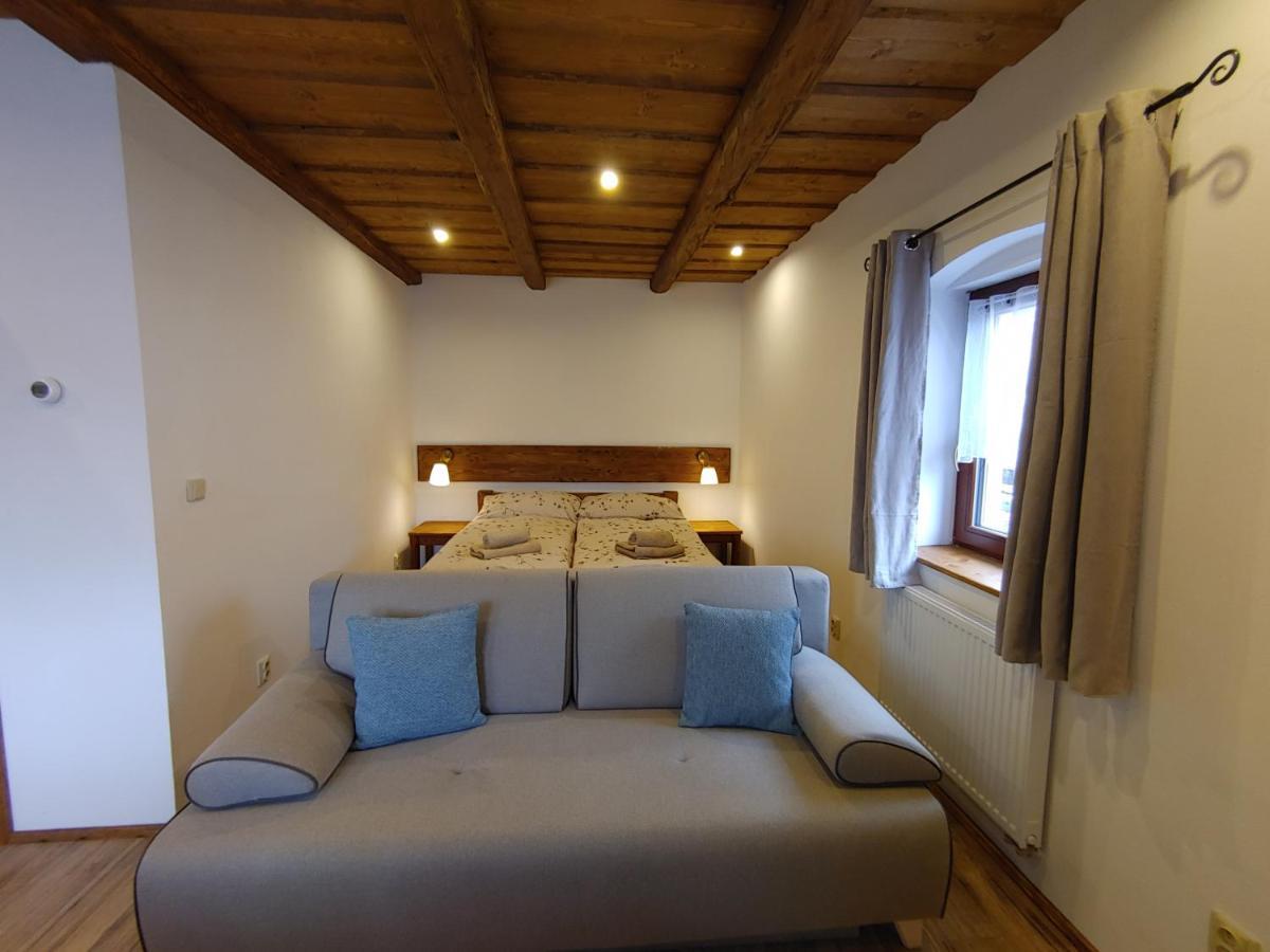 U Mikesu Apartment Vyšší Brod Bagian luar foto